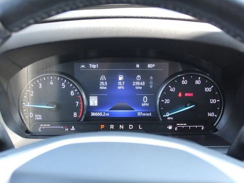 Used 2023 Ford Explorer XLT w/ Equipment Group 202A AWD/4WD image 31
