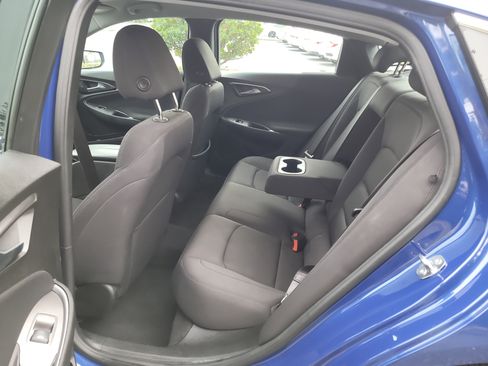 Used 2023 Chevrolet Malibu LT image 13