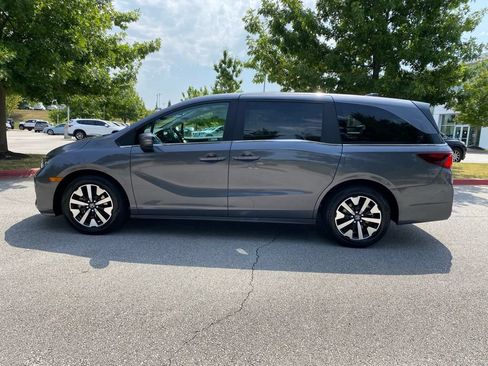 Used 2025 Honda Odyssey EX-L image 4