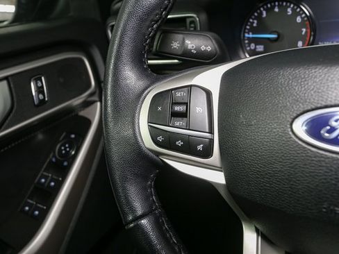 Used 2023 Ford Explorer XLT w/ Equipment Group 202A image 30