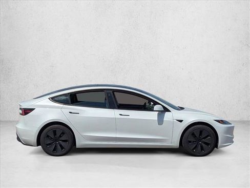 Used 2025 Tesla Model 3 Long Range RWD image 4