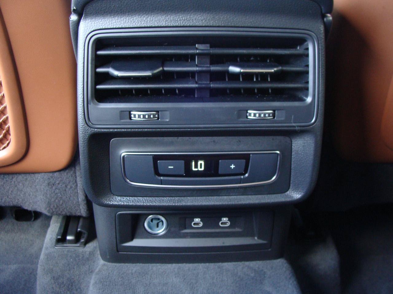 Used 2024 Audi Q7 2.0T Premium AWD/4WD image 30