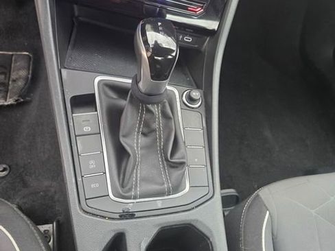 Used 2025 Volkswagen Jetta Sport image 23