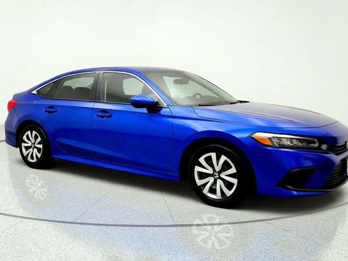 Used 2023 Honda Civic LX image 3