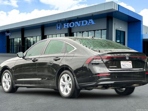 Certified 2025 Honda Accord LX image 10