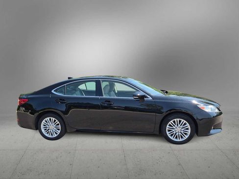 Used 2015 Lexus ES 350 w/ Luxury Package FWD image 9