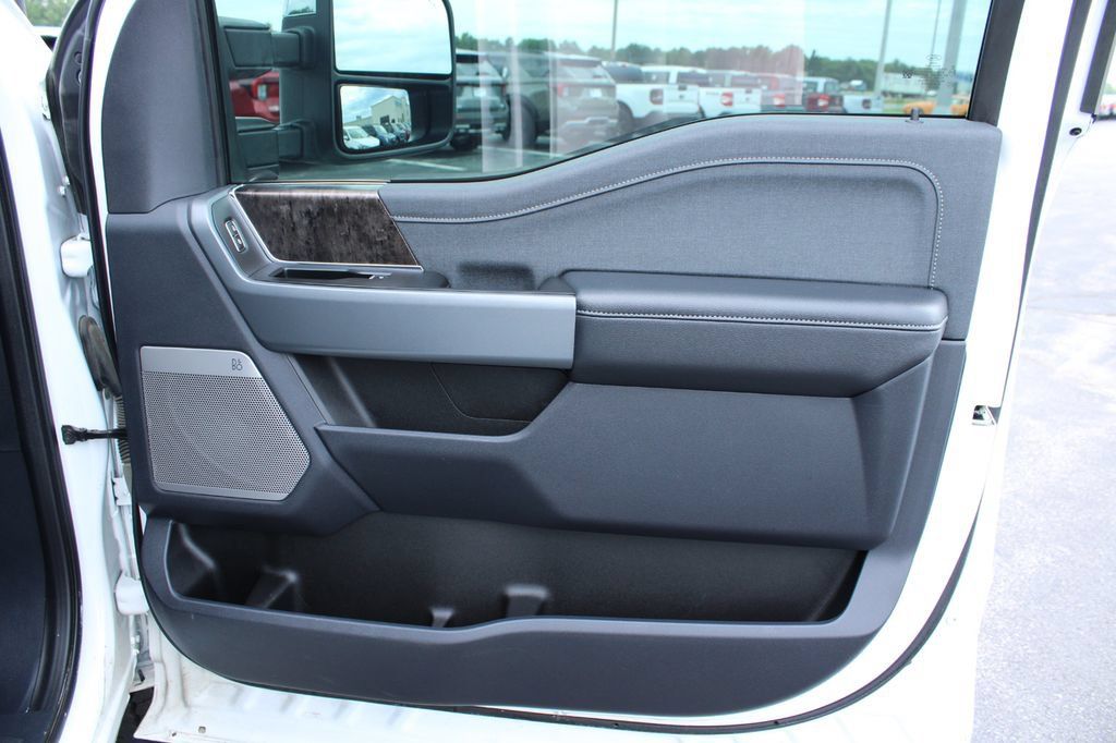 Used 2024 Ford F350 Lariat w/ Chrome Package AWD/4WD image 43