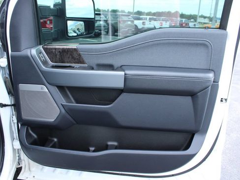 Used 2024 Ford F350 Lariat w/ Chrome Package AWD/4WD image 43