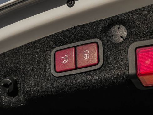 Used 2018 Mercedes-Benz C 43 AMG 4MATIC Sedan image 57