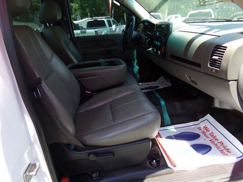 Used 2011 Chevrolet Silverado 2500 W/T image 5