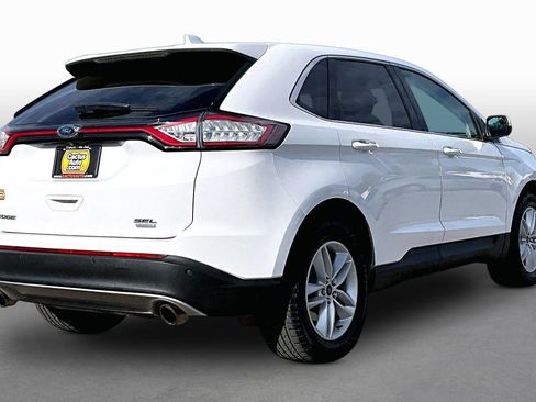Used 2018 Ford Edge SEL FWD image 2