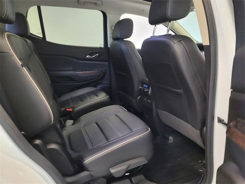 Used 2020 GMC Acadia Denali w/ Technology Package image 14