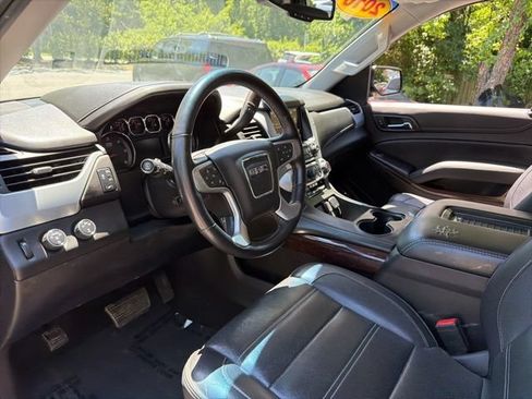 Used 2016 GMC Yukon SLT w/ Open Road Package AWD/4WD image 18