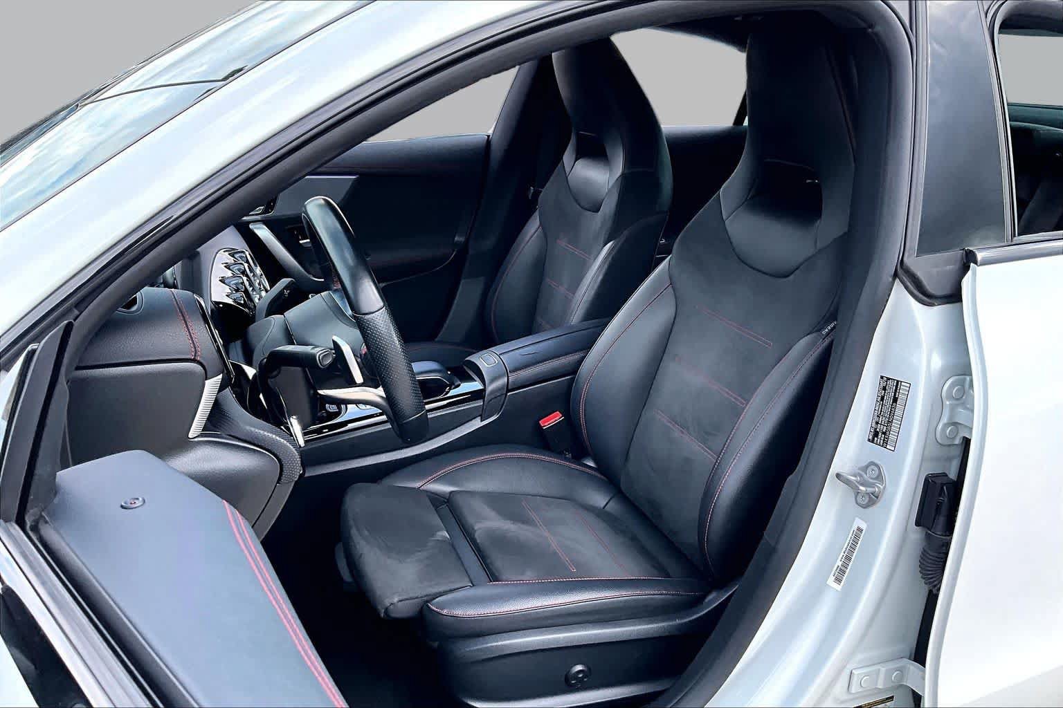 Used 2020 Mercedes-Benz CLA 250 image 8