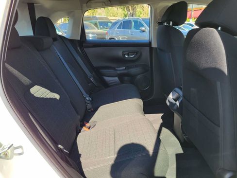 Used 2023 Honda HR-V LX image 12