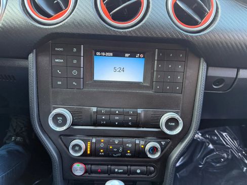 Used 2020 Ford Mustang Coupe RWD image 18