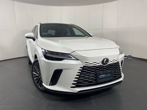 Used 2024 Lexus RX 450h AWD w/ Convenience Package image 5
