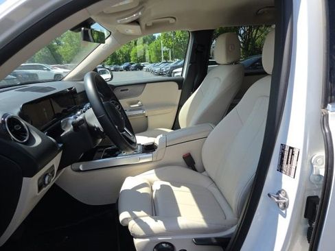 Certified 2022 Mercedes-Benz GLB 250 4MATIC image 6