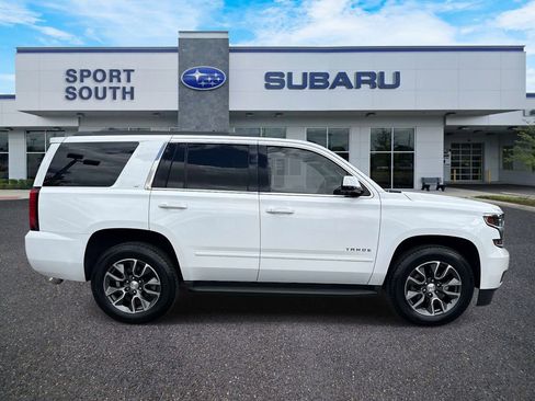 Used 2017 Chevrolet Tahoe LT w/ Luxury Package AWD/4WD image 2