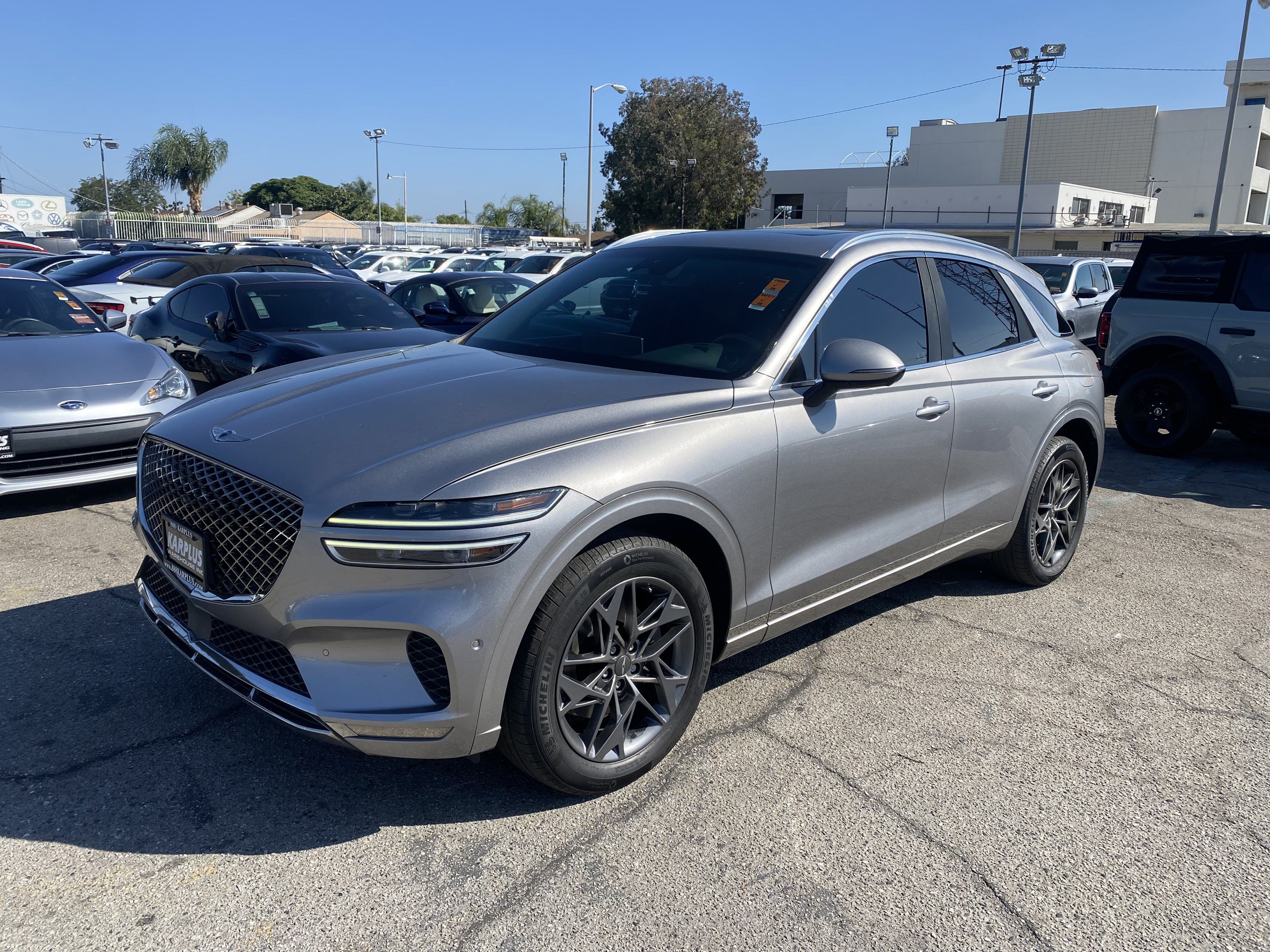Used 2022 Genesis GV70 2.5T w/ Advanced Package AWD/4WD image 2