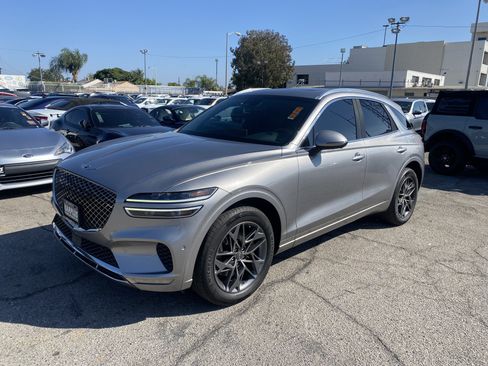 Used 2022 Genesis GV70 2.5T w/ Advanced Package AWD/4WD image 2