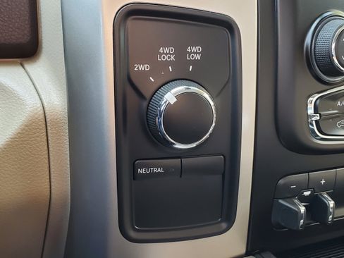 Used 2018 RAM 3500 SLT w/ Luxury Group image 22