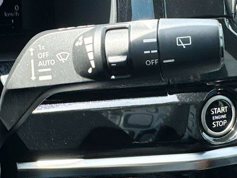 Used 2023 Nissan Pathfinder Platinum w/ Cargo Package AWD/4WD image 15