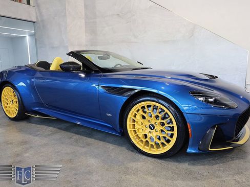Used 2023 Aston Martin DBS Superleggera Volante image 1
