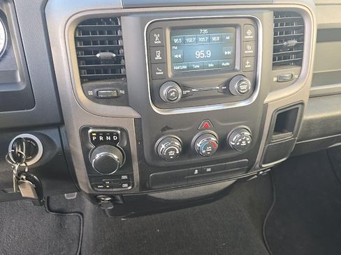 Used 2018 RAM 1500 Express w/ Express Value Package AWD/4WD image 15