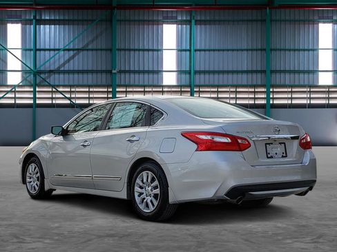 Used 2017 Nissan Altima 2.5 S w/ Power Driver Seat Package image 3