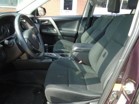 Used 2016 Toyota RAV4 XLE FWD image 13