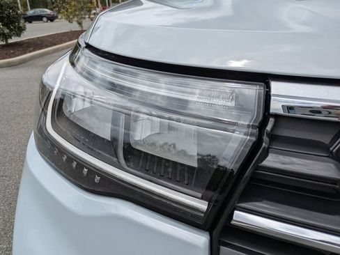 Certified 2026 Ford Explorer Active w/ Active Comfort Package RWD image 10