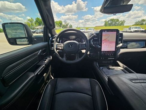 Used 2026 RAM 2500 Limited AWD/4WD image 13