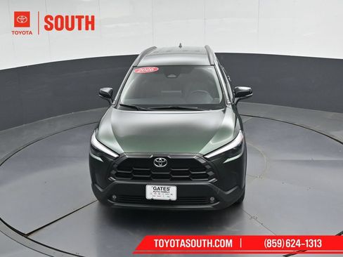 Used 2026 Toyota Corolla Cross XLE AWD/4WD image 48