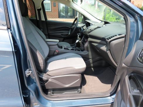 Used 2019 Ford Escape S FWD image 22