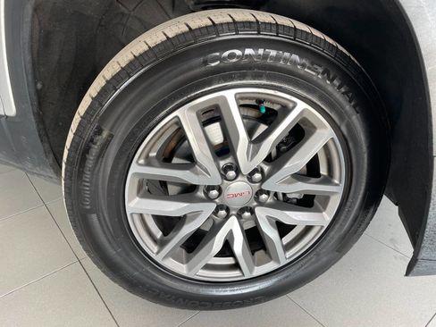 Used 2017 GMC Acadia SLE image 10