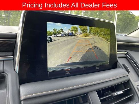 Used 2022 GMC Yukon AT4 AWD/4WD image 32