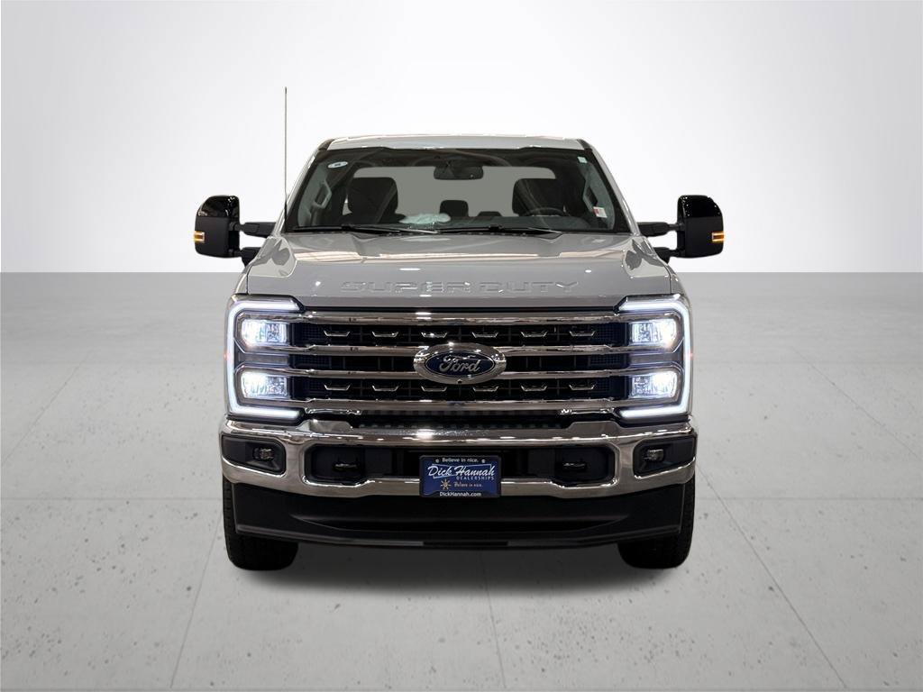 Used 2025 Ford F250 Lariat AWD/4WD image 4