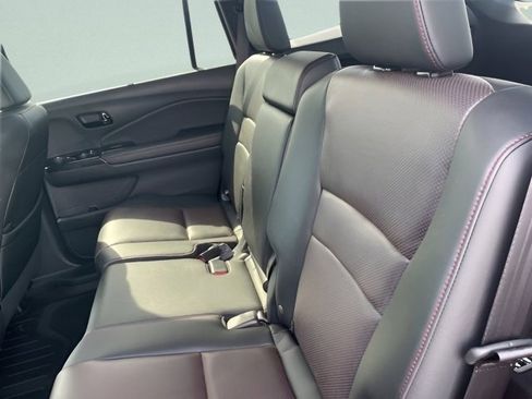 Used 2024 Honda Passport Black Edition image 20