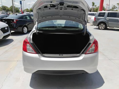 Used 2015 Nissan Versa S Plus image 12