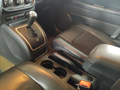 Used 2017 Jeep Compass 75th Anniversary w/ Power Value Group image 26