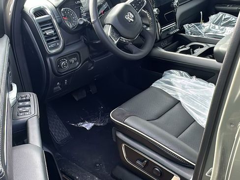 Used 2026 RAM 1500 Laramie AWD/4WD image 6
