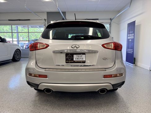 Used 2017 INFINITI QX50 2WD w/ Premium Plus Package image 6