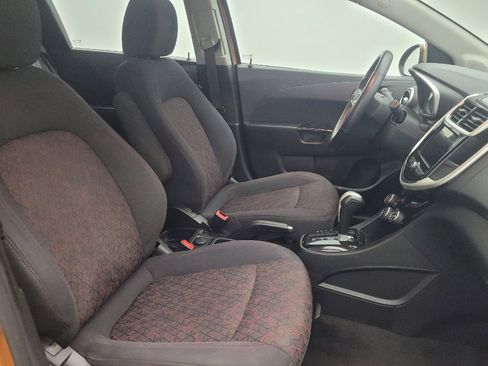 Used 2019 Chevrolet Sonic LT w/ Convenience Package FWD image 21