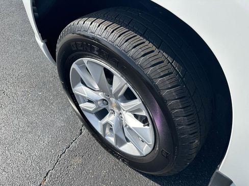 Used 2022 Chevrolet Silverado 1500 Custom image 8