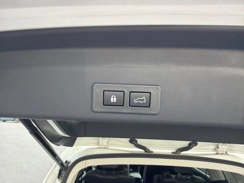 Certified 2026 Subaru Ascent Premium AWD/4WD image 21