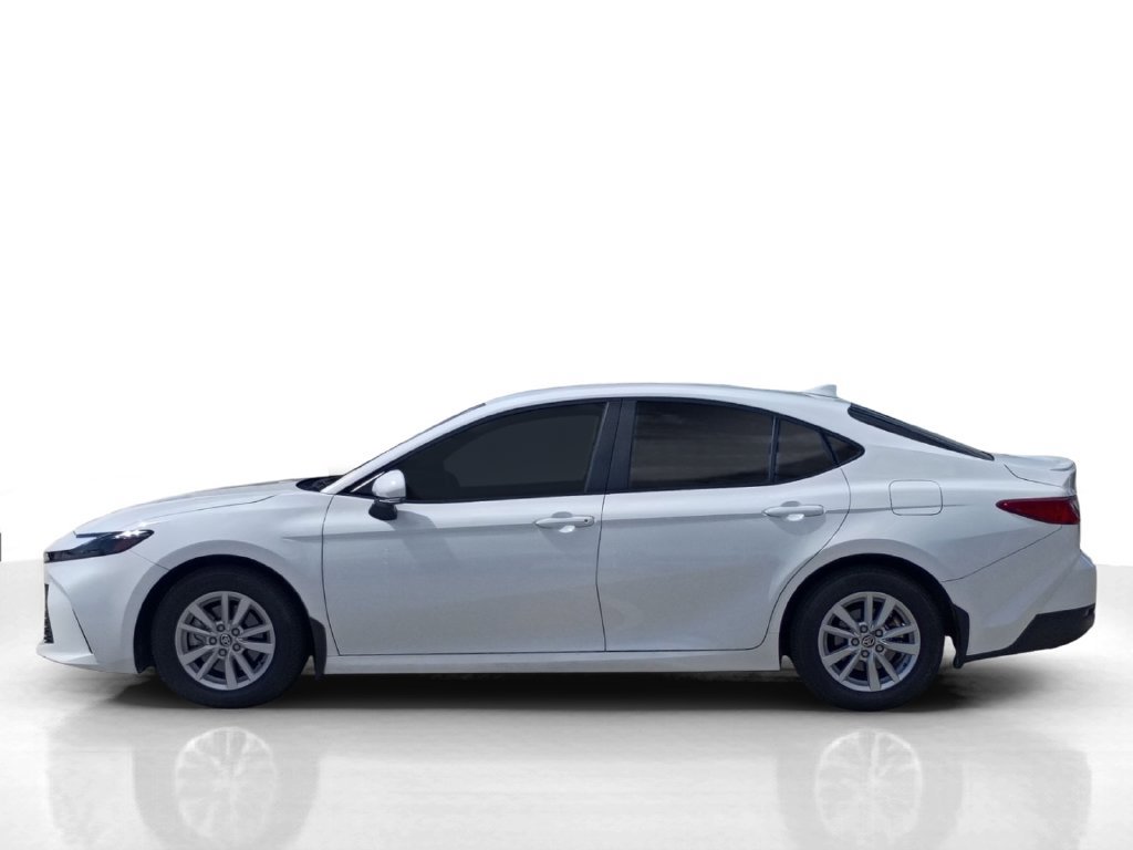 Used 2025 Toyota Camry LE FWD image 9