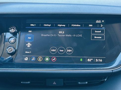 Used 2022 Buick Envision Preferred FWD image 21