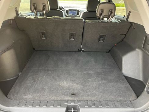 Used 2020 GMC Terrain SLT AWD/4WD image 17