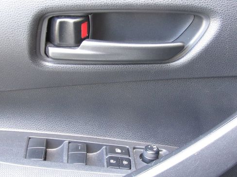 Certified 2024 Toyota Corolla LE FWD image 29